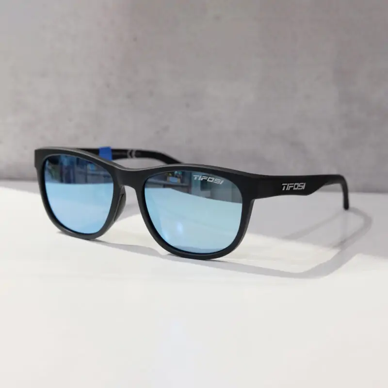 kinh_mat_tifosi_swank_satin_black_010