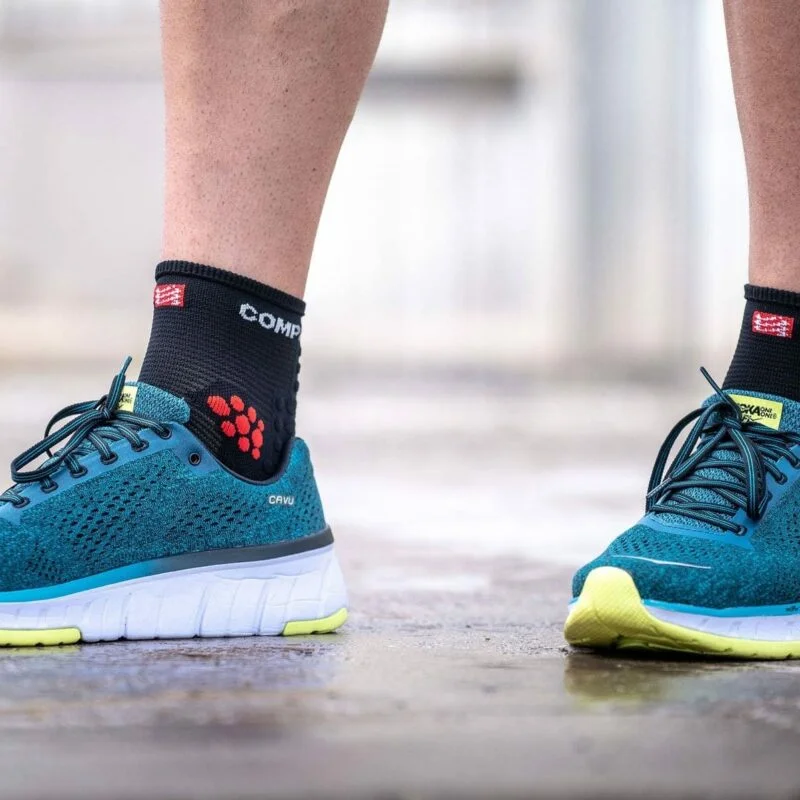 compressport_pro_racing_socks_run_high_01