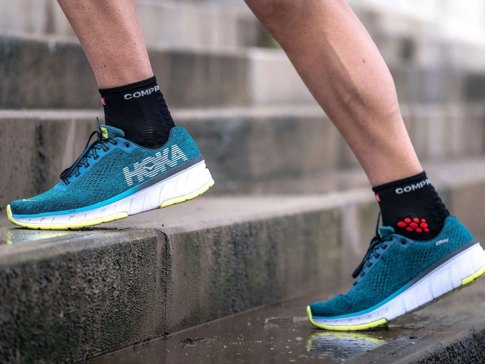 compressport pro racing socks run high 03 Vớ chạy bộ Compressport Pro Racing Socks V3.0 - Run High - YCB.vn