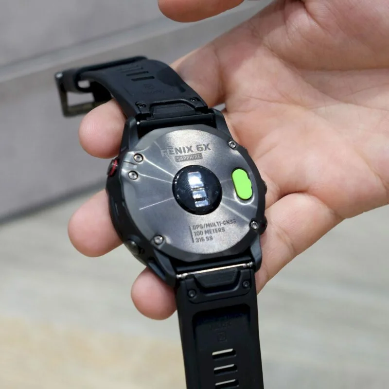 nut bit chan sac dong ho garmin 9