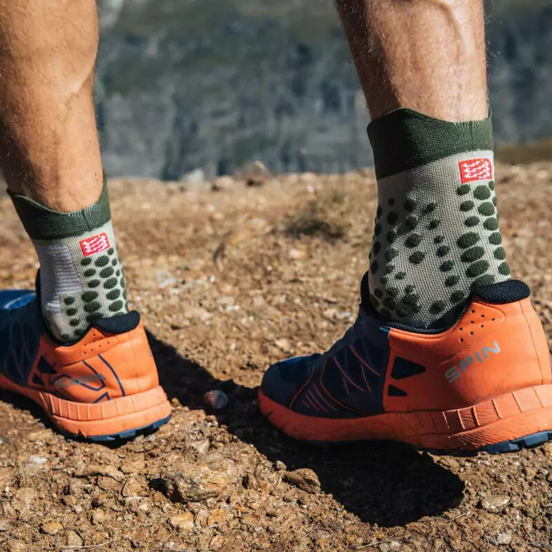 vo_trail_compressport_pro_racing_trail_prs_v3_dusty_olive_4