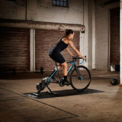[Hàng có sẵn] Thiết bị tập luyện đạp xe Wahoo KICKR Core Smart Trainer