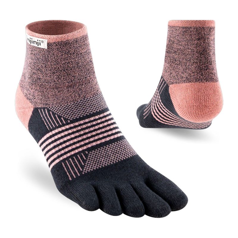 vo-xo-ngon-women-trail-midweight-mini-crew-Raven-(1)