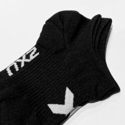 Vớ chạy bộ 2XU invisible socks (combo 3 đôi) - đen xám trắng