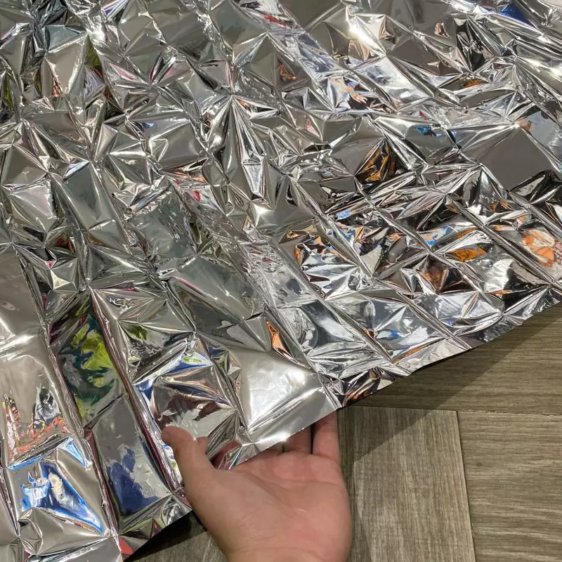 chan_gia_nhiet_emergency_blanket_5