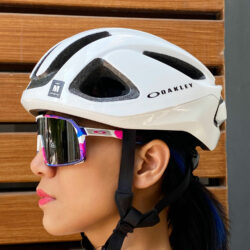 Nón Bảo Hiểm Xe Đạp Oakley ARO3 Lite - White