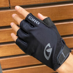 Găng tay xe đạp hở ngón Giro Jag