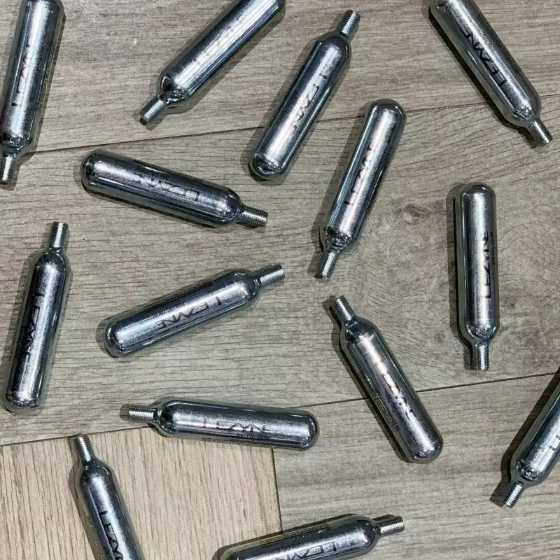 lezyne-co2-cartridge-20g-1