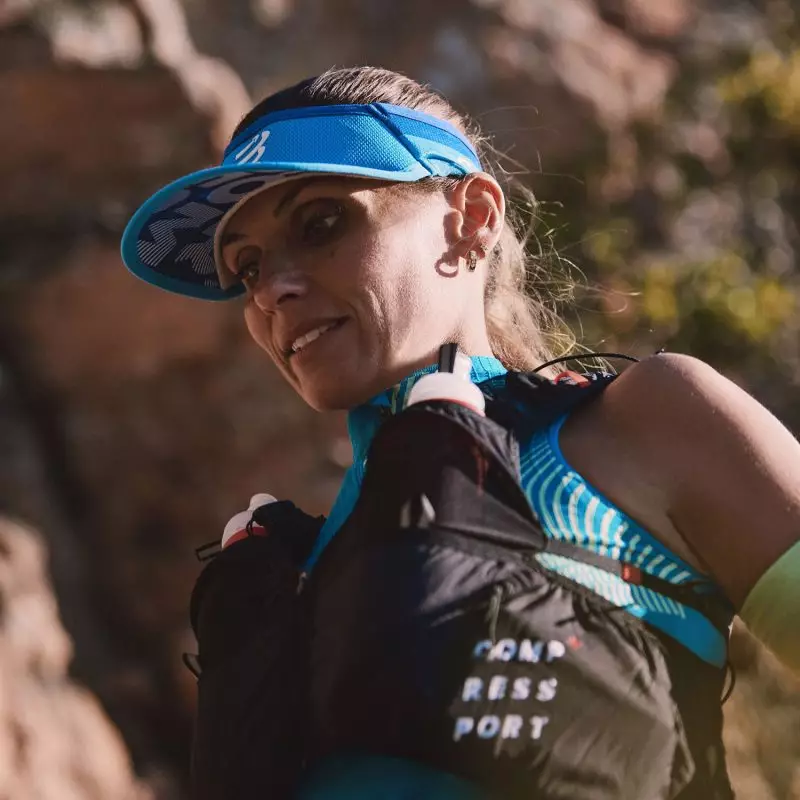 non_the_thao_ho_dau_compressport_visor_ultralight-(25)