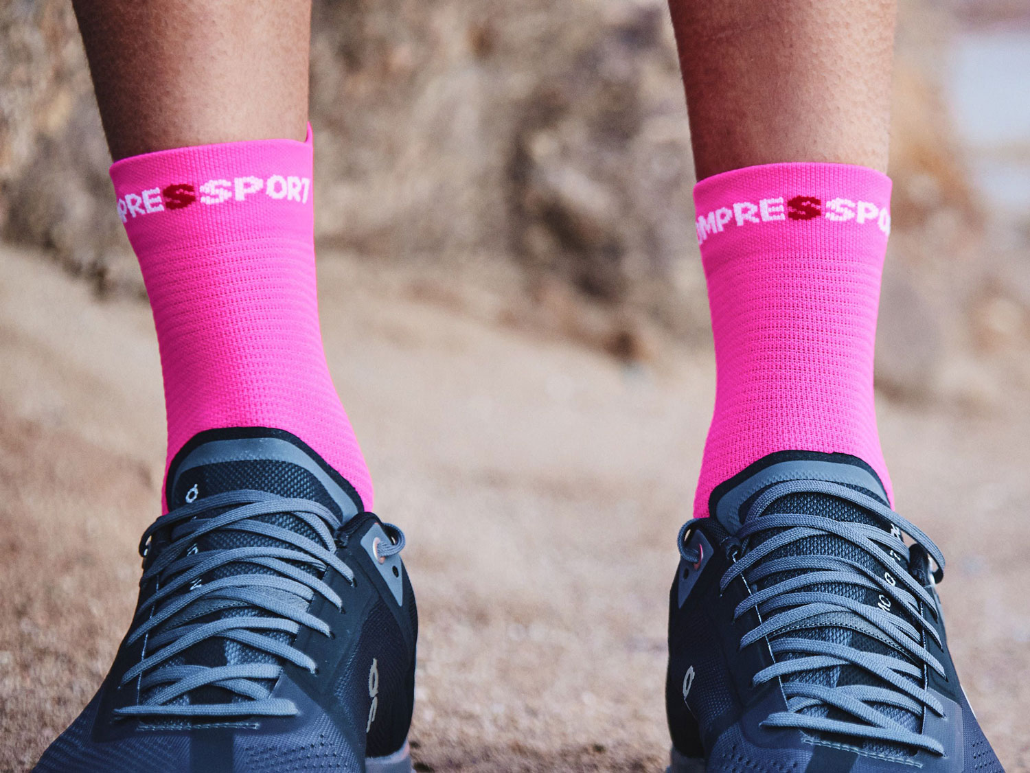 vo compressport pro racing socks v4 run high pink 4 Vớ chạy bộ Compressport Pro Racing Socks V4.0 - Run High - YCB.vn