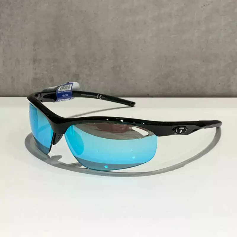 kinh_mat_tifosi_veloce_gloss_black (5)