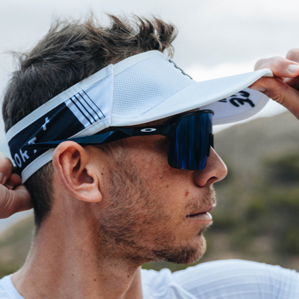 non compressport visor ultralight white black 1 Nón thể thao hở đầu Compressport Visor Ultralight - YCB.vn