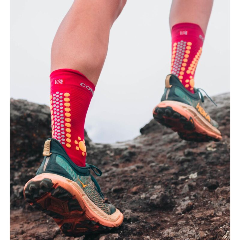 pro-racing-socks-v4-trail-persian-red.jpg