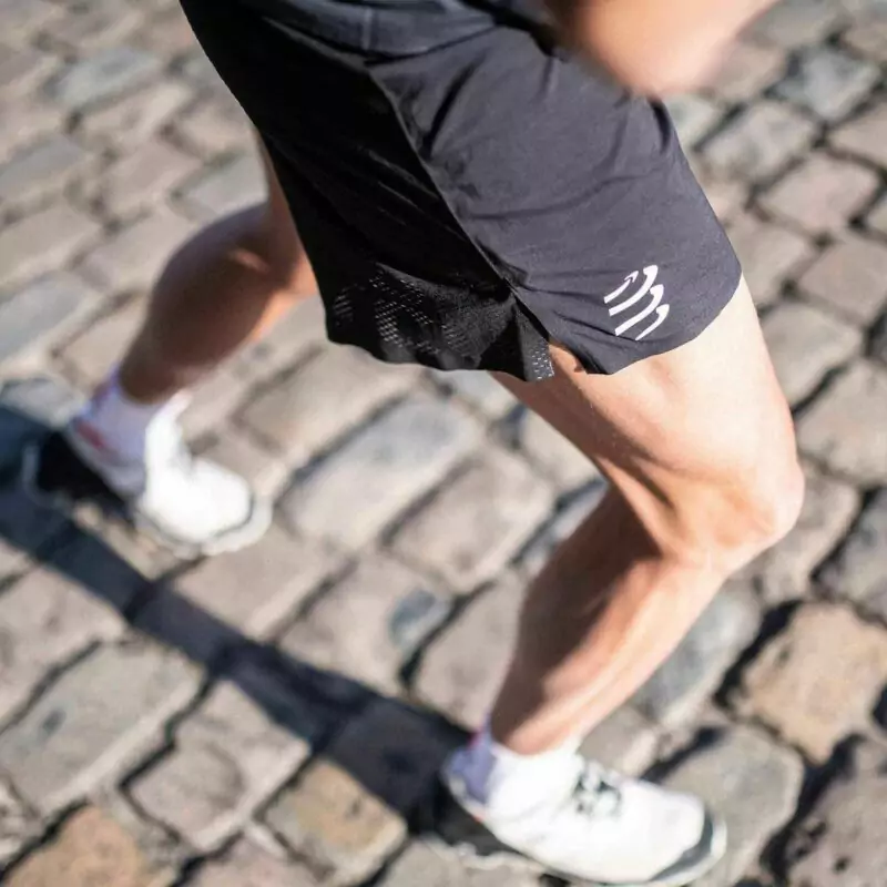 racing-split-short-compressport (1)