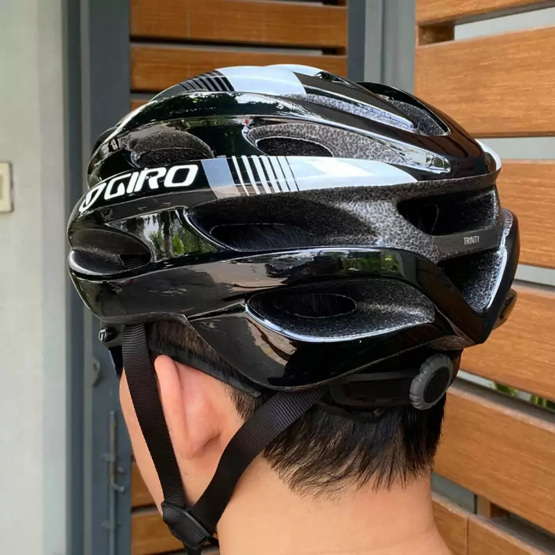 non_xe_dap_giro_trinity_black (2)