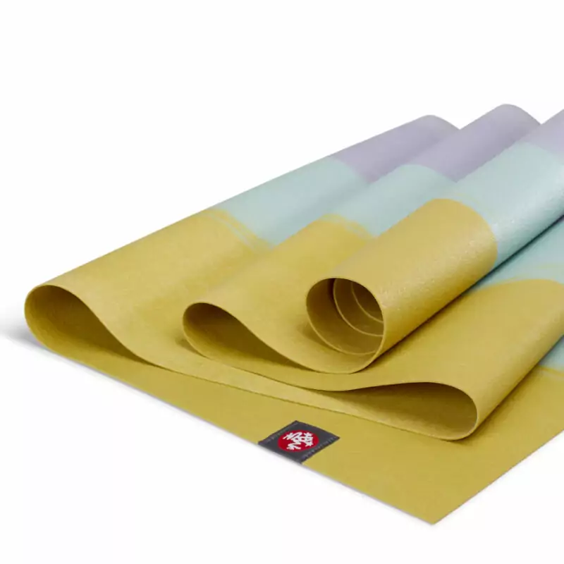 tham-Manduka-Eko-Superlite-Yoga-Mat-Bamboo-Stripe (1)