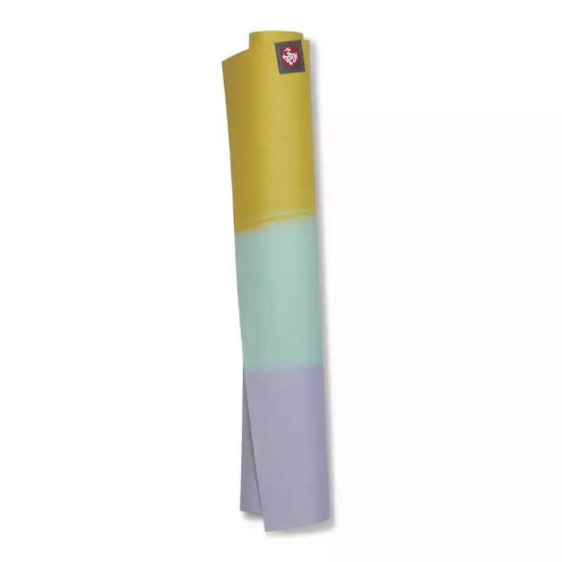 tham-Manduka-Eko-Superlite-Yoga-Mat-Bamboo-Stripe-(4)