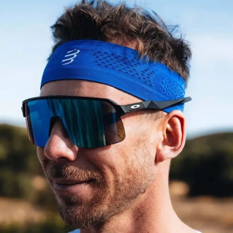 head-band-compressport-thin-on-off (18)