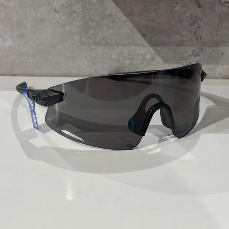 kinh_mat_tifosi_vogel_xc_blackout (5)