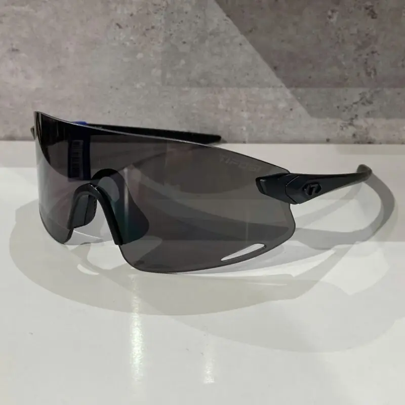 kinh_mat_tifosi_vogel_xc_blackout (7)