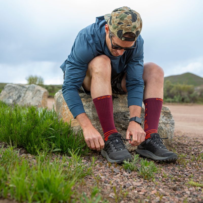 vo_chay_bo_injinji_ultra_run_crew_mahogany_5