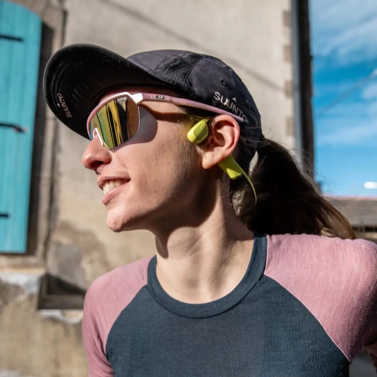 Tai nghe Open-Ear Suunto Sonic 5 tai nghe truyen am qua xuong suunto sonic 37 Tai nghe Open-Ear Suunto Sonic - YCB.vn