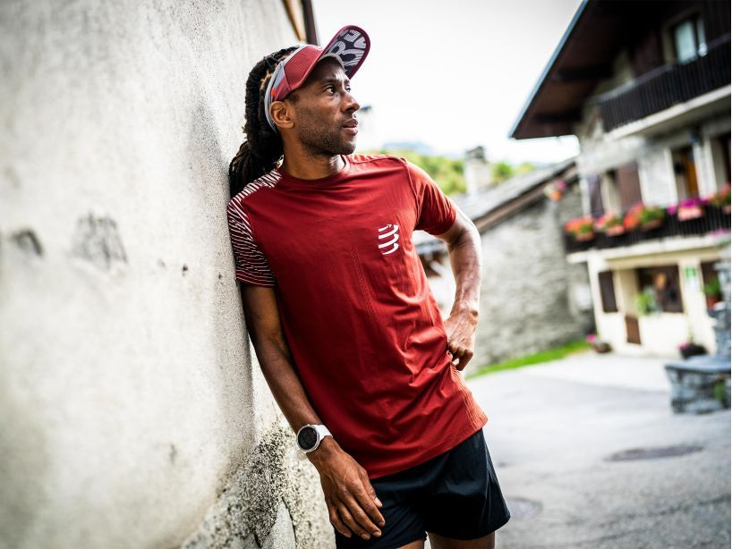 áo chạy bộ nam compressport performance ss t-shirt 2 ao compressport performance ss tshirts spd apple 2 Áo chạy bộ nam Compressport Performance SS T-Shirt - YCB.vn
