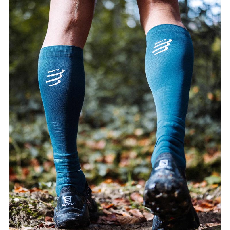 bo_ong_chan_compressport_calf_sleeves_r2_3_stargazer_white (1)