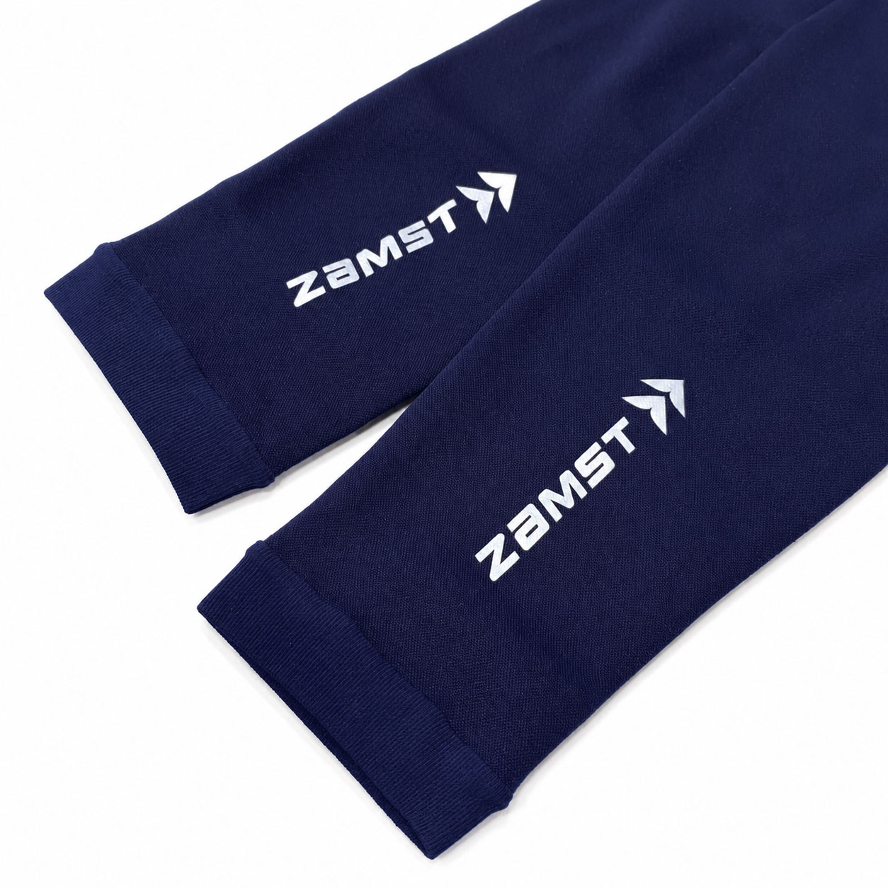 bó ống tay thể thao zamst arm sleeves 1 zamst arm sleeves navy 3 Bó Ống Tay Thể Thao ZAMST Arm Sleeves - YCB.vn